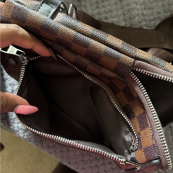 LV shoulder bag - Picture 3 of 4